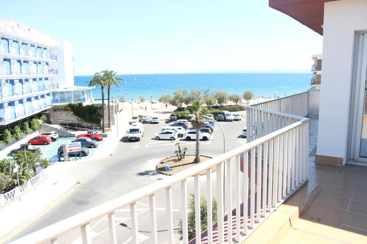 Beautiful Loft, Huge Sunny Terrace, View Over The Beach And Sea Roses Esterno foto