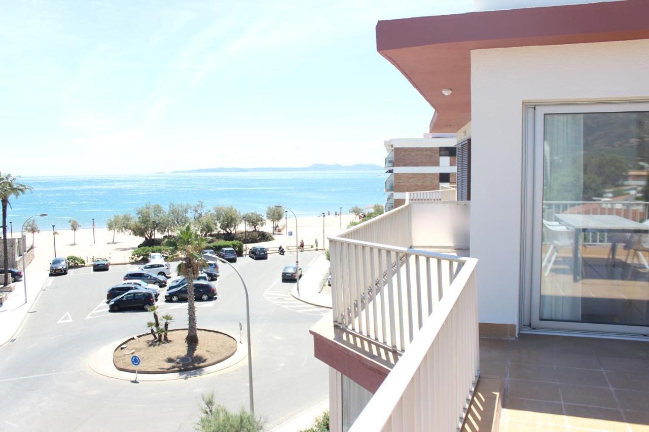 Beautiful Loft, Huge Sunny Terrace, View Over The Beach And Sea Roses Esterno foto