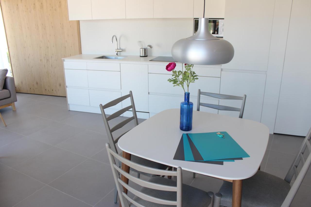 Beautiful Loft, Huge Sunny Terrace, View Over The Beach And Sea Roses Esterno foto