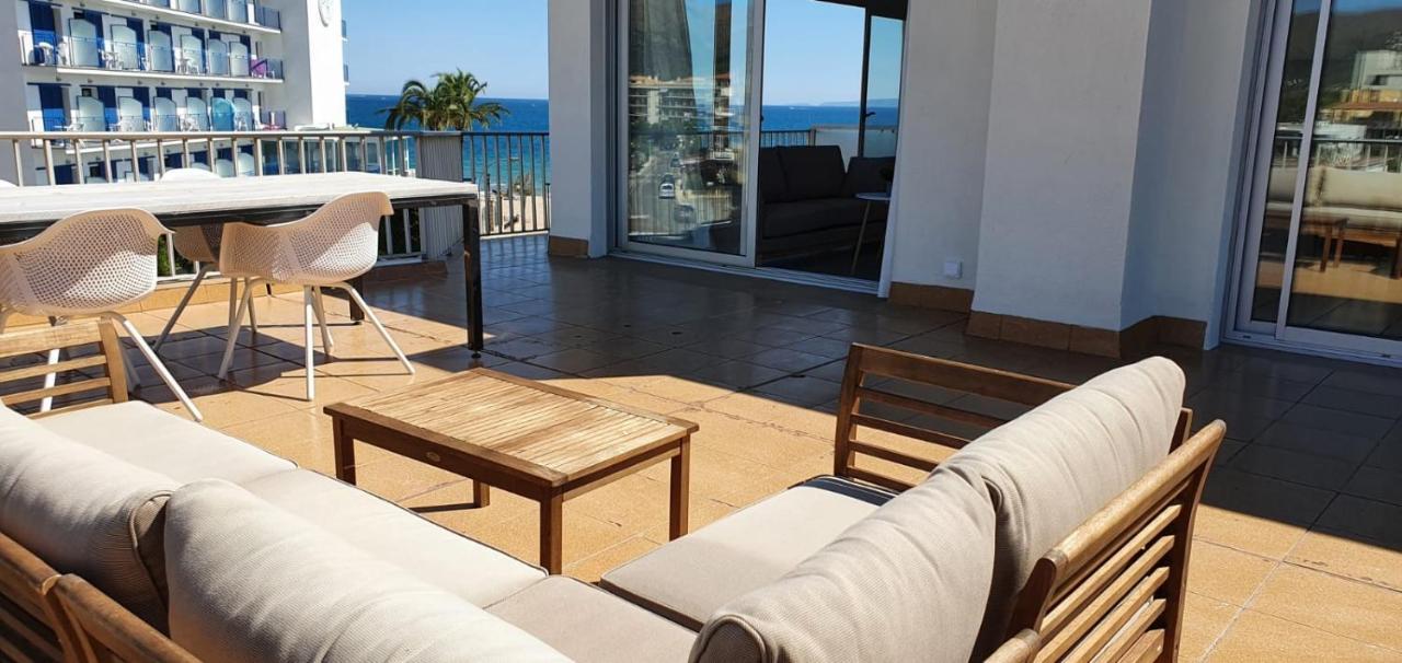Beautiful Loft, Huge Sunny Terrace, View Over The Beach And Sea Roses Esterno foto