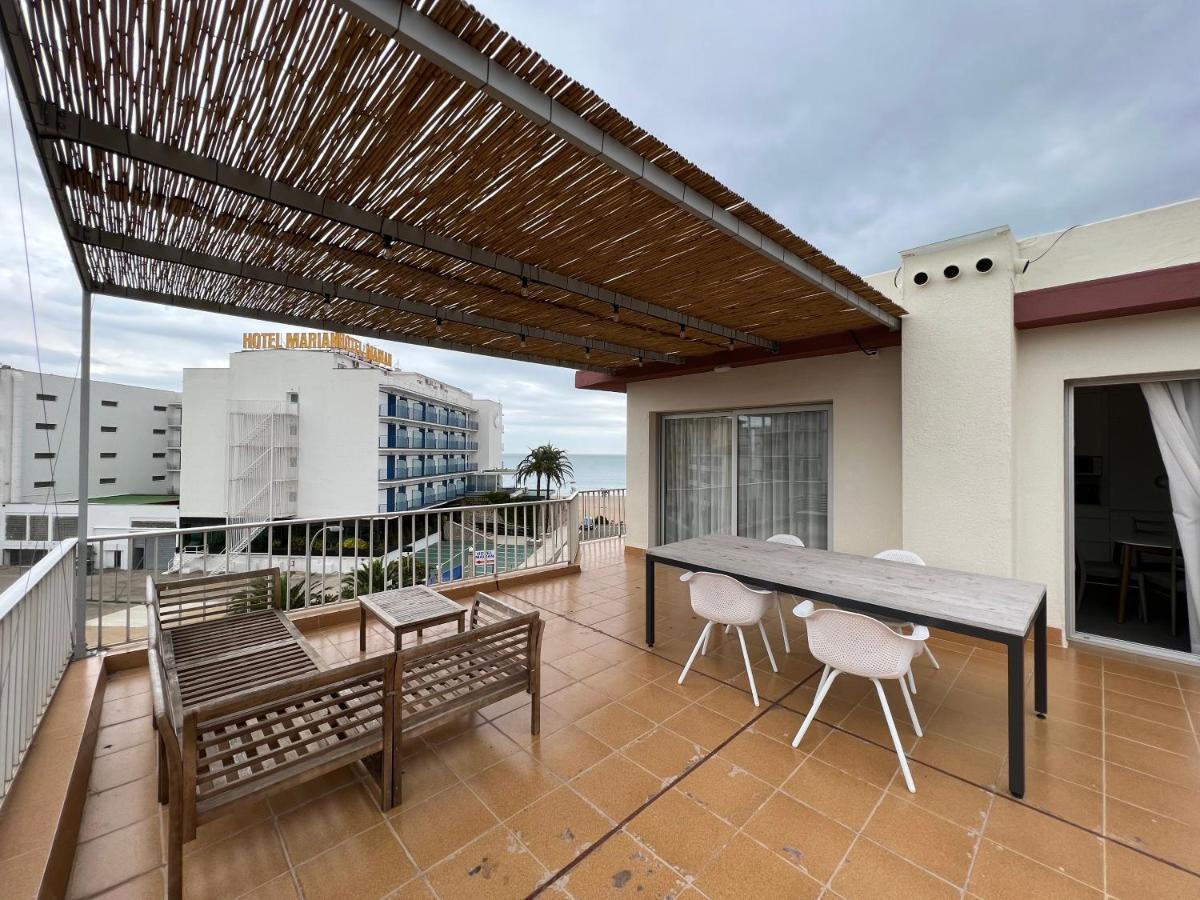 Beautiful Loft, Huge Sunny Terrace, View Over The Beach And Sea Roses Esterno foto