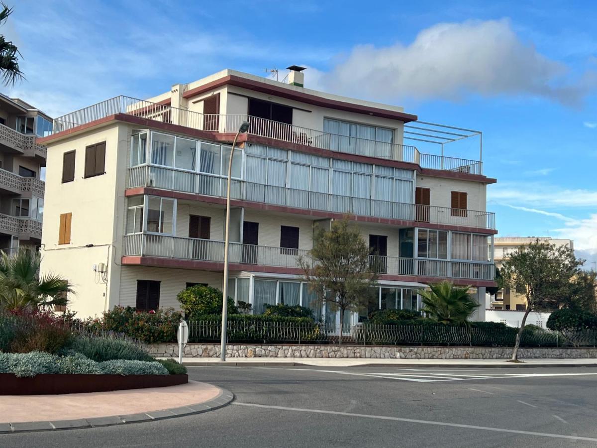 Beautiful Loft, Huge Sunny Terrace, View Over The Beach And Sea Roses Esterno foto